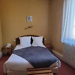 L'auberge De L'olive Dompierre-sur-Besbre