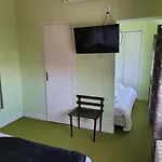 Hotel L'auberge De L'olive Dompierre-sur-Besbre