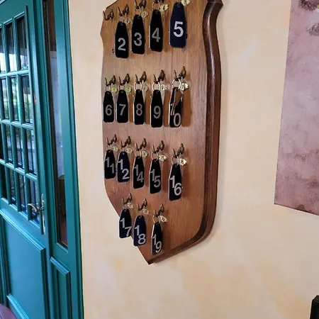 L'auberge De L'olive 3* 동피에르쉬르베스브르