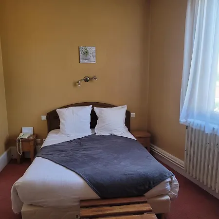 L'auberge De L'olive دومبيري سور بيسبري
