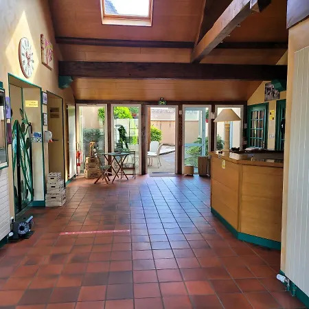L'auberge De L'olive 3* 동피에르쉬르베스브르