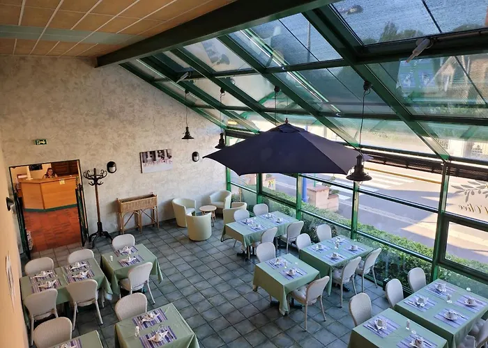 L'auberge De L'olive Dompierre-sur-Besbre